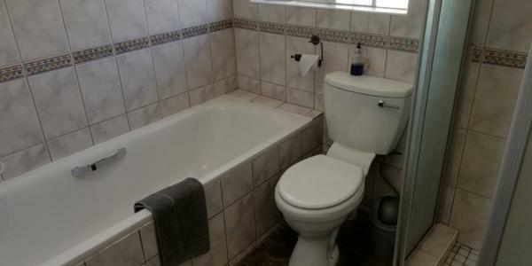 Anandi Guesthouse Mariental Esterno foto