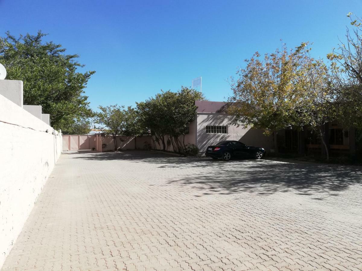 Anandi Guesthouse Mariental Esterno foto